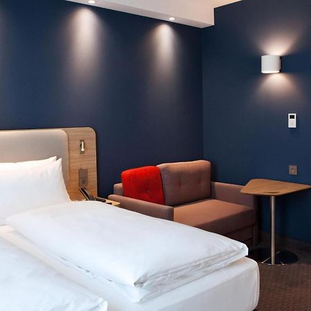 Holiday Inn Express - Remscheid Bagian luar foto