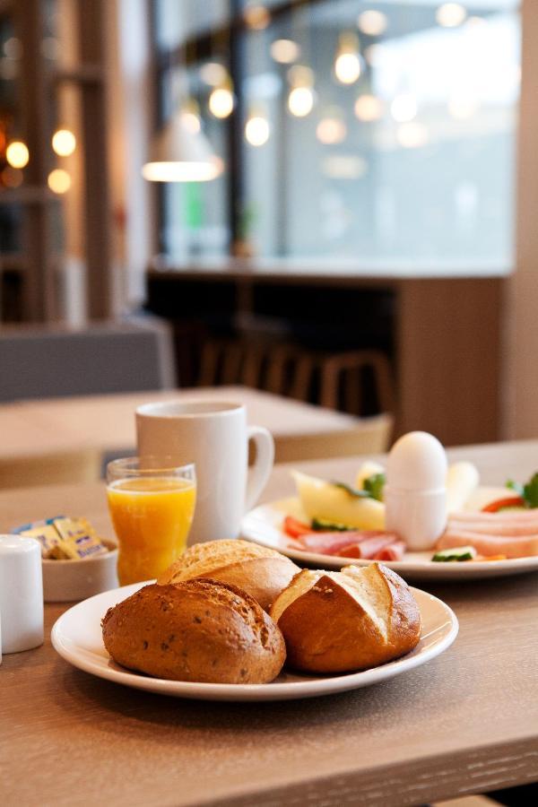 Holiday Inn Express - Remscheid Bagian luar foto