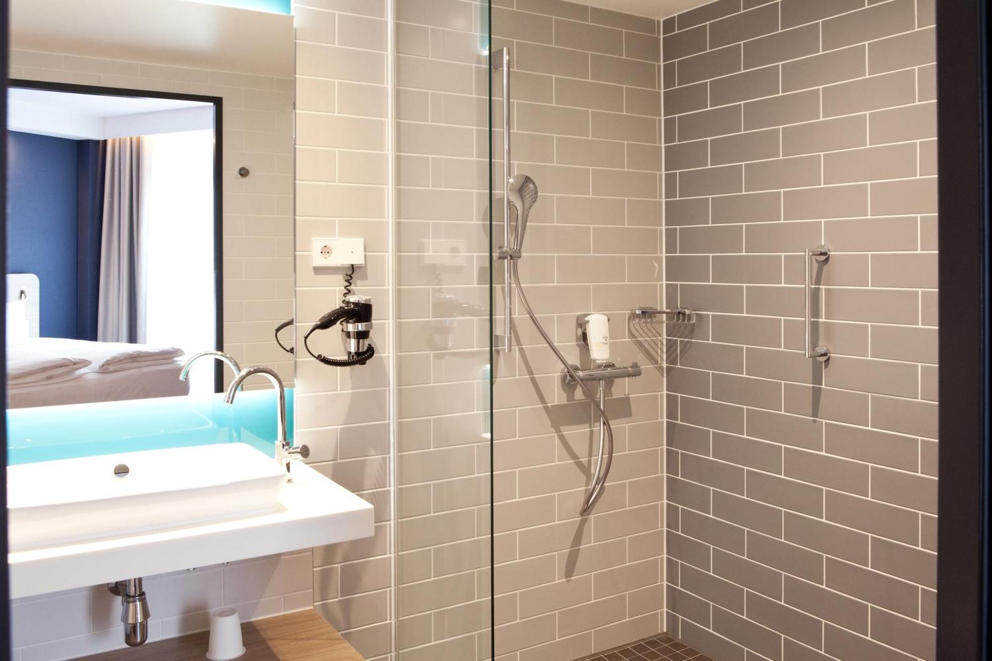 Holiday Inn Express - Remscheid Bagian luar foto