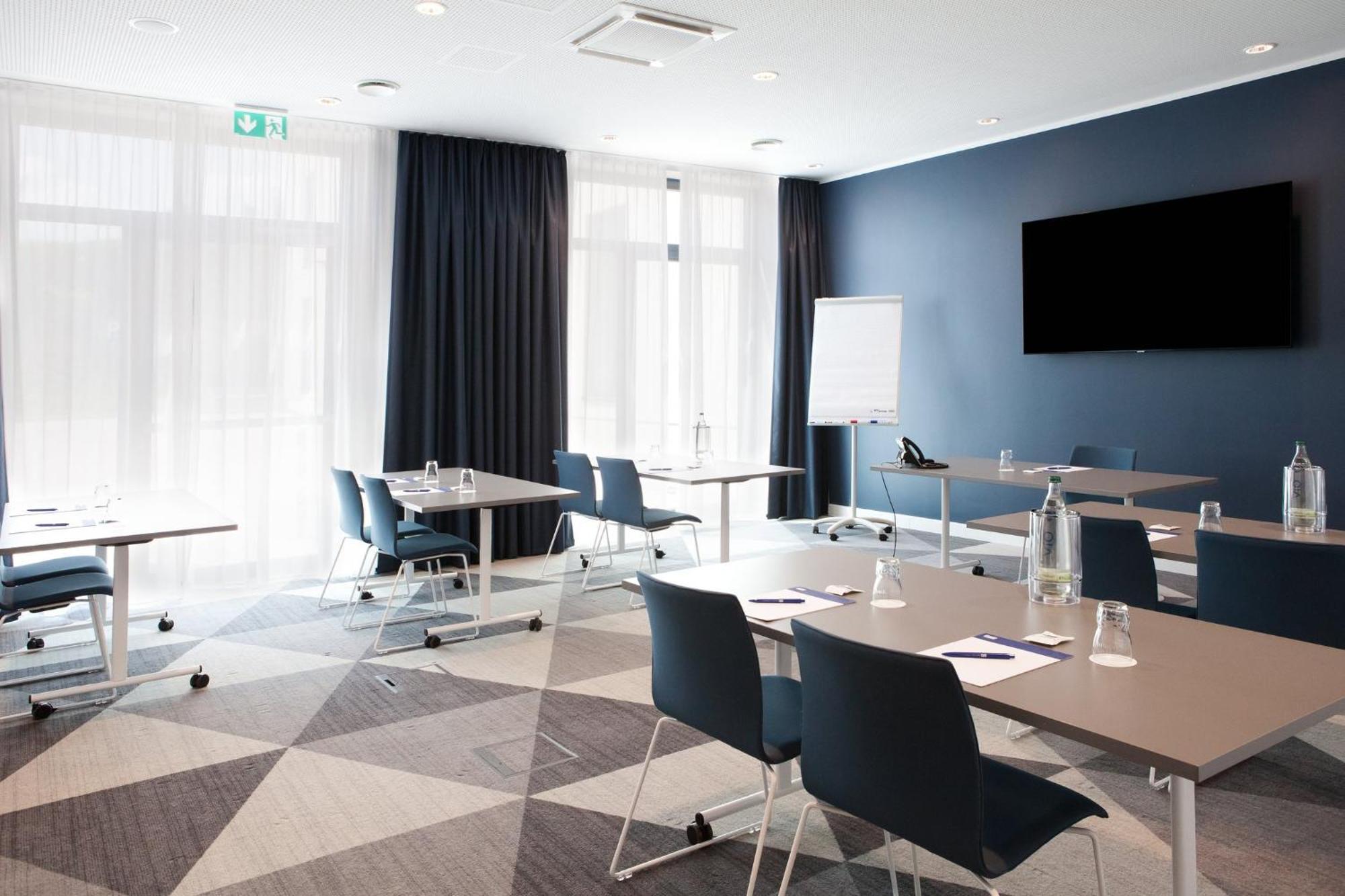 Holiday Inn Express - Remscheid Bagian luar foto
