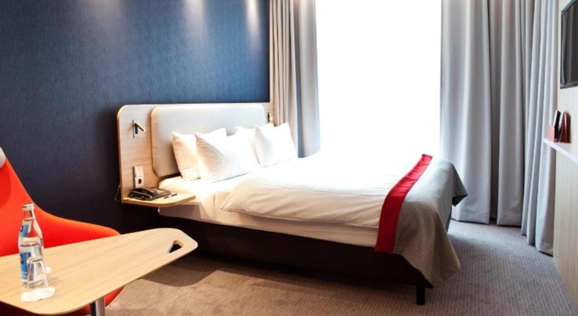 Holiday Inn Express - Remscheid Bagian luar foto