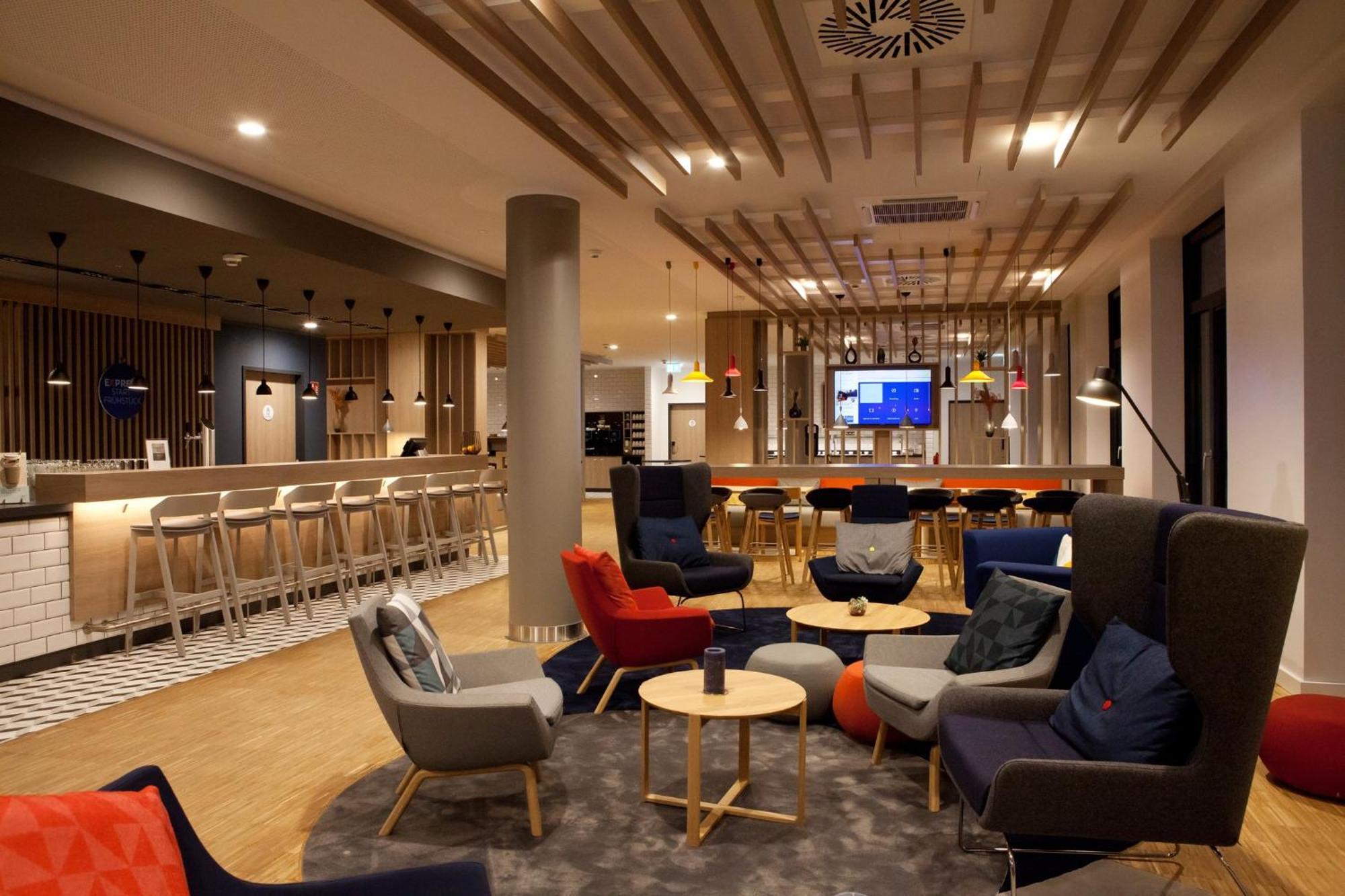 Holiday Inn Express - Remscheid Bagian luar foto