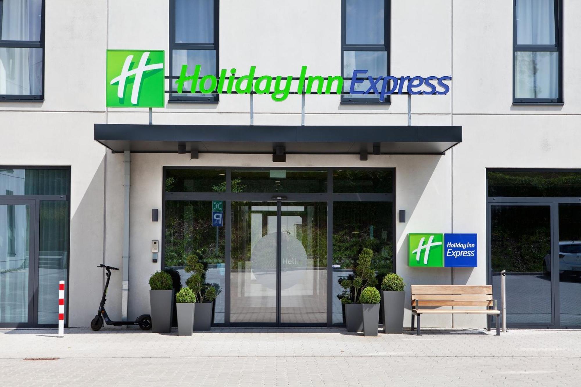 Holiday Inn Express - Remscheid Bagian luar foto