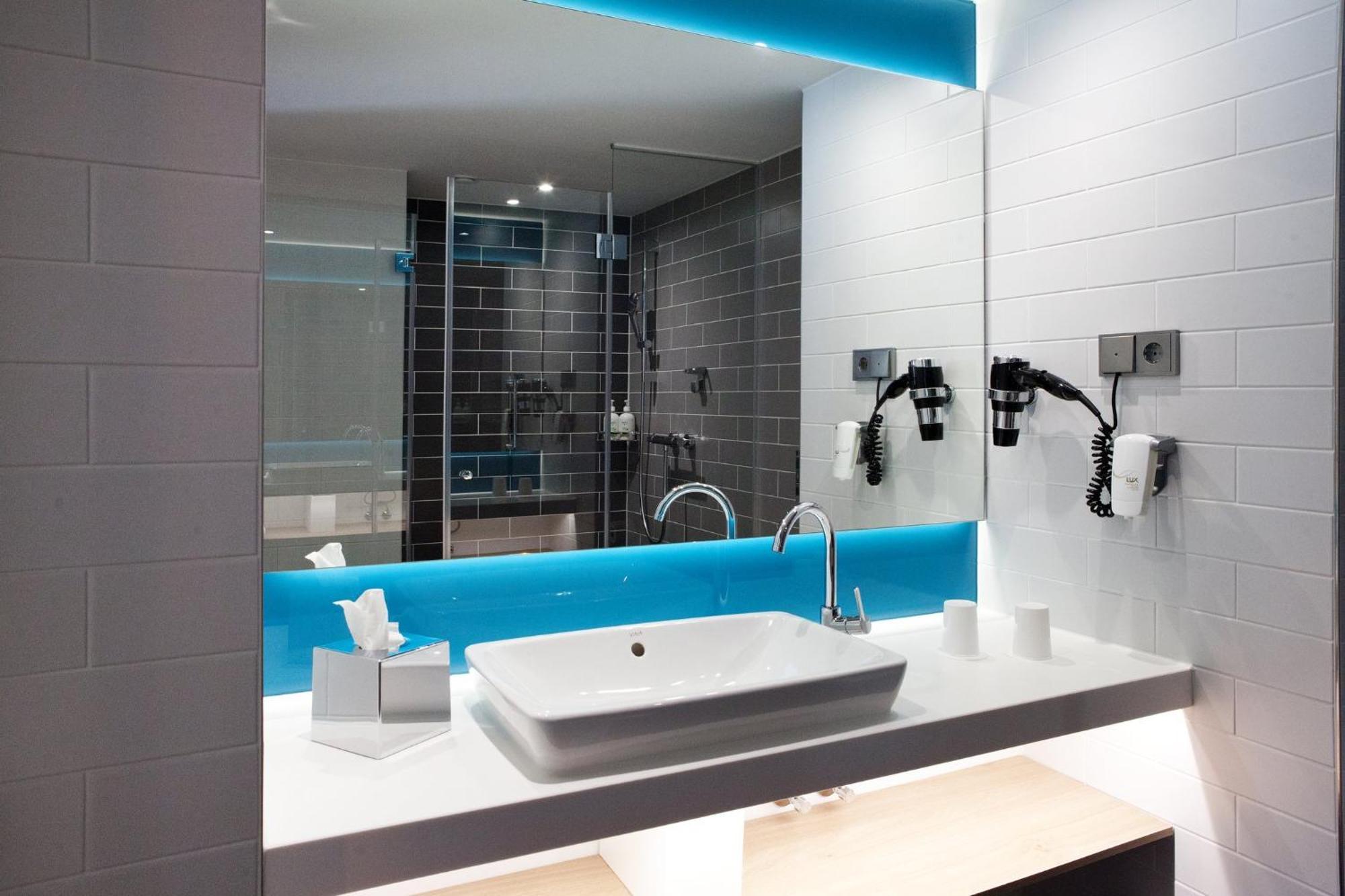 Holiday Inn Express - Remscheid Bagian luar foto